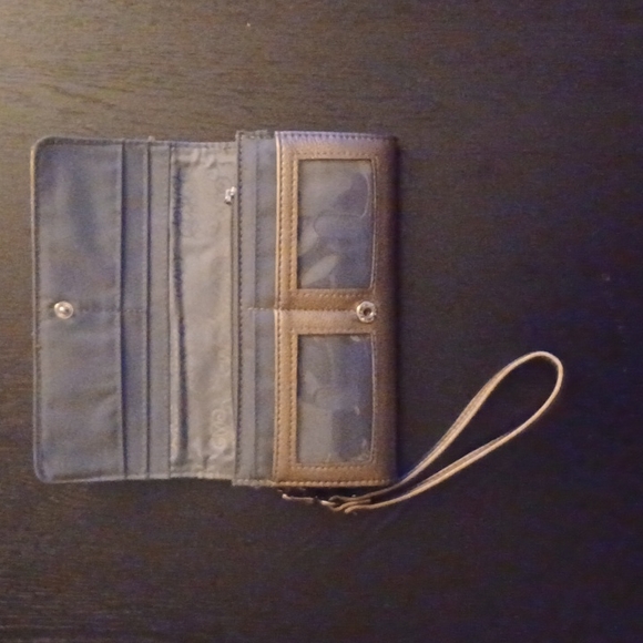 Enzo Angiolini Copper Wallet - Picture 2 of 3